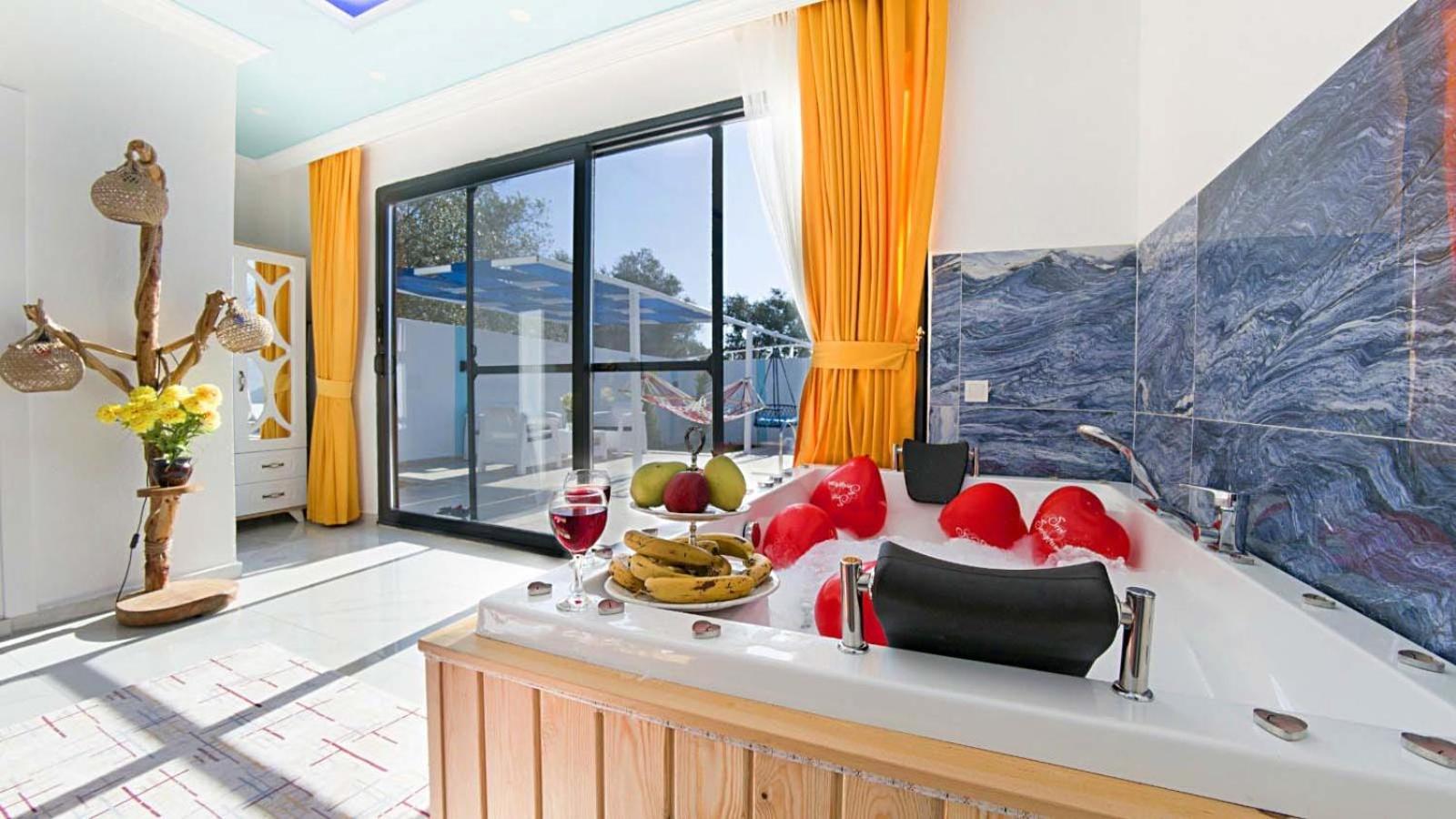 Villa Elif Uezuemlue Kaş Kültér fotó