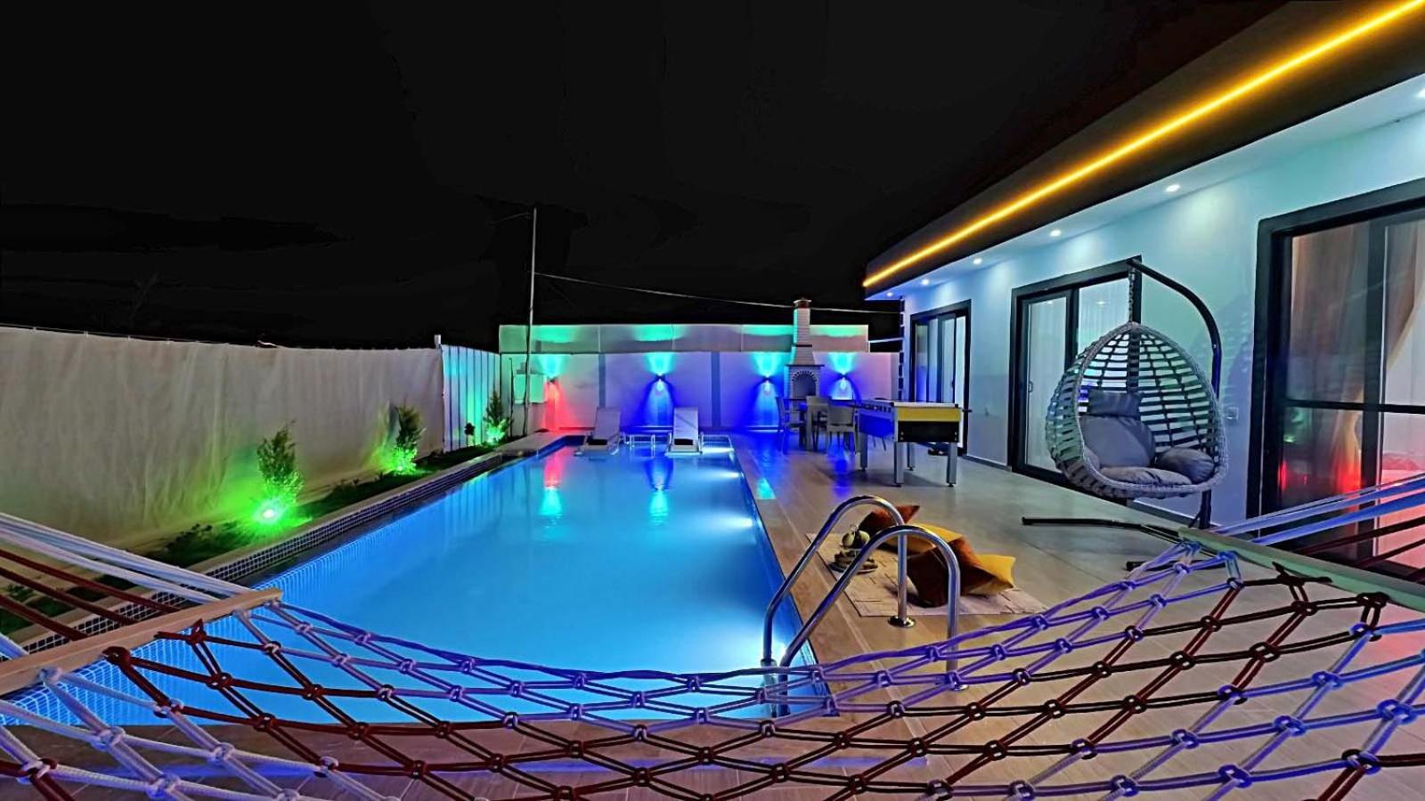 Villa Elif Uezuemlue Kaş Kültér fotó